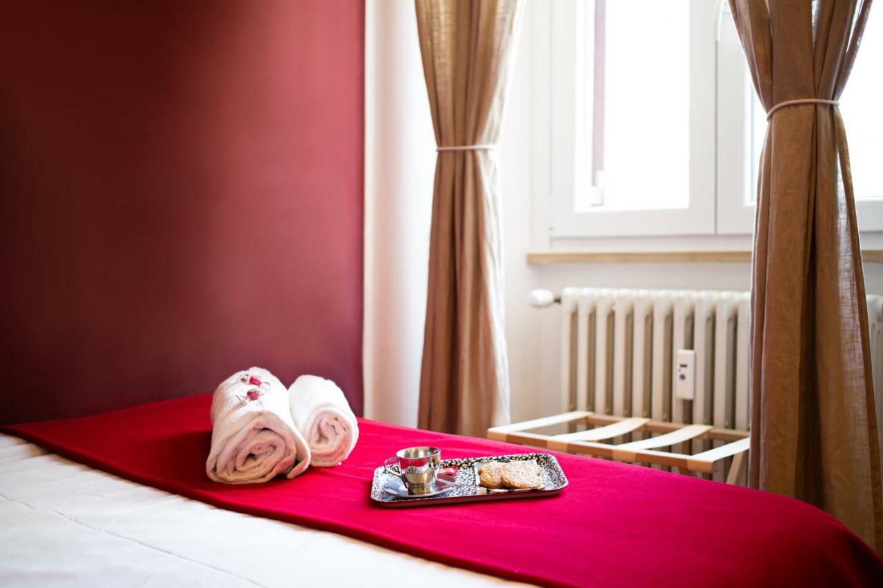 Lombardia40 Luxury Suites Roma Exterior foto